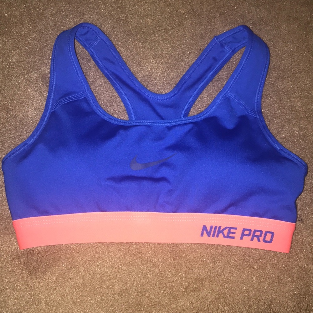nike sports bra